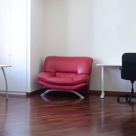City Suite - Appartamento Spazioso Nel Centro Di Бари Екстериор снимка